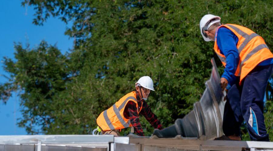 Expert Emergency Roof Repairs services in Hamden, OH